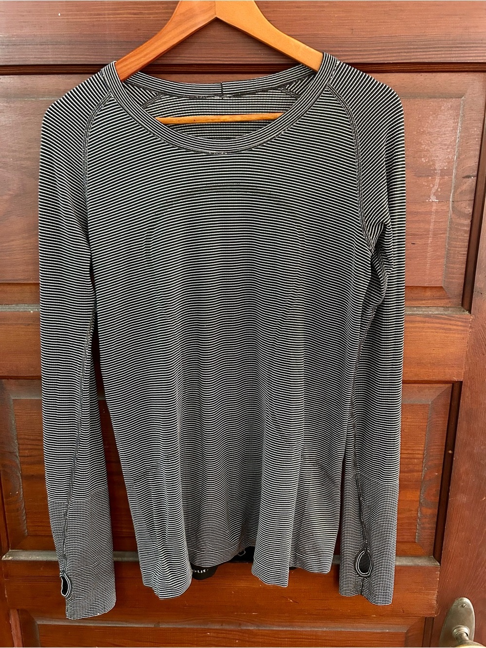 lululemon athletica Swiftly Tech Long Sleeve Crew - Black/White Stripe - Picture 9 of 10